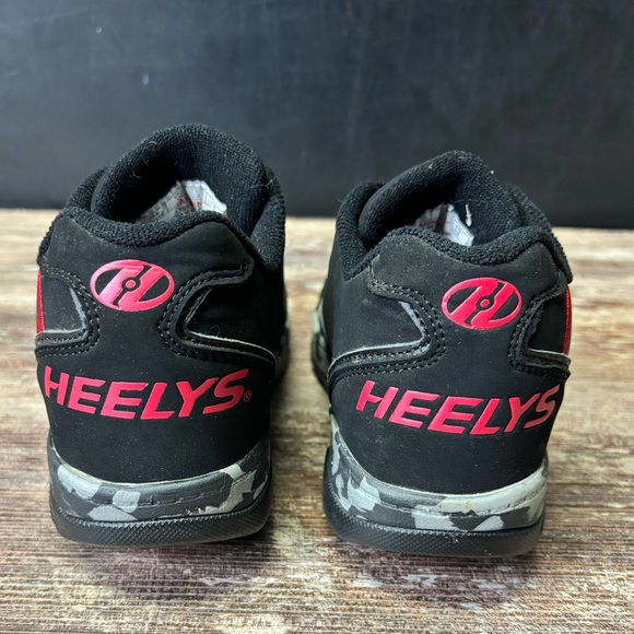EUC Heelys Sneakers, Size 13 - Picture 6 of 10